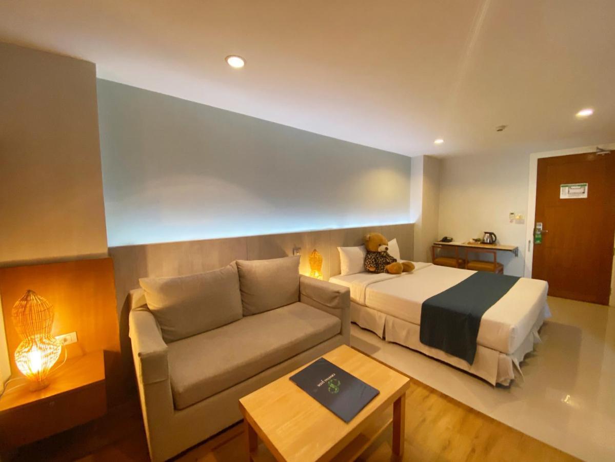 Crystal Jade Hotel Rayong Exterior foto